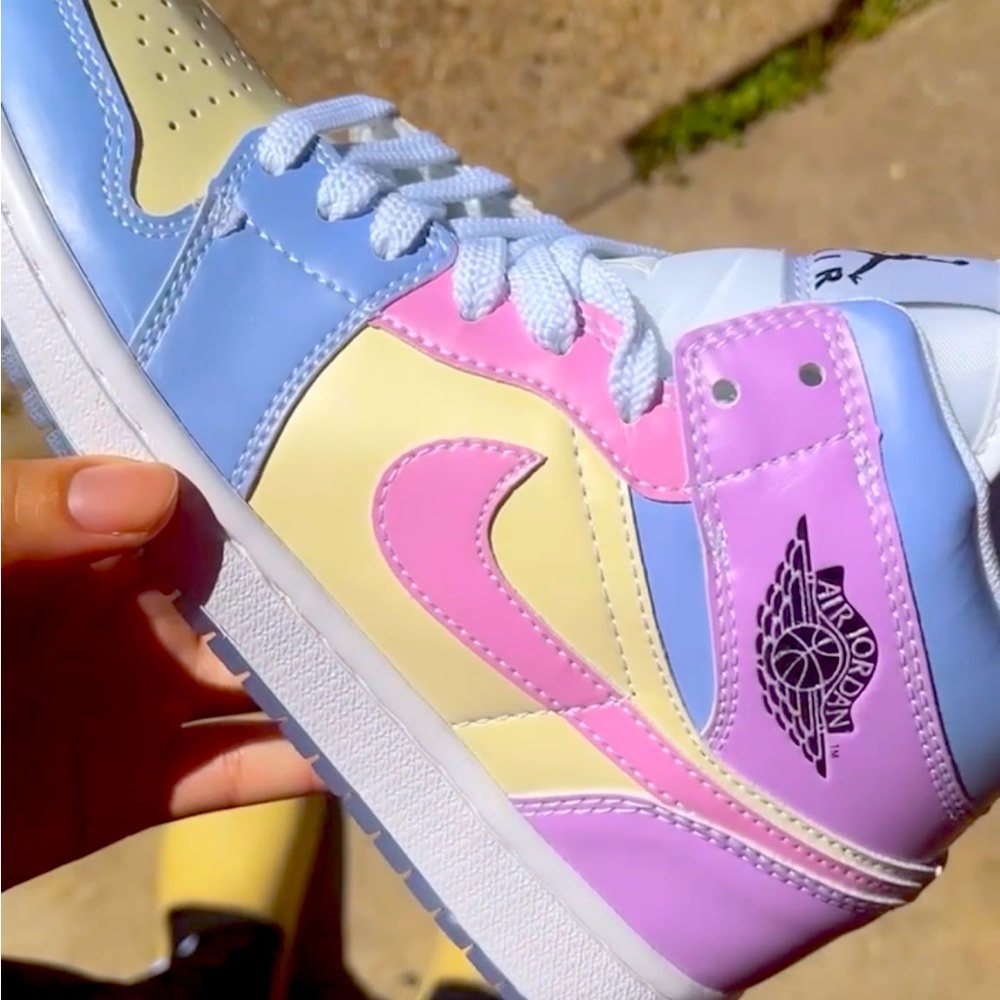 SOLD UV color changing Jordan 1 High top